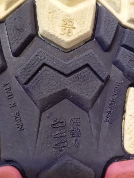 Продам сапожки резиновые