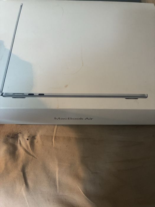 MacBook air M4 лаптоп: продавам/разменям за ipad! — миниатюра 3