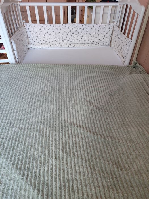 Продам кроватку-маятник