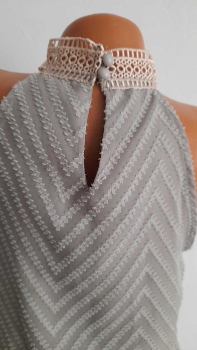 BLUZE / TOPURI  - Stil romantic, materiale vaporoase și broderii