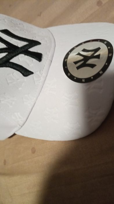 Șapcă New Yorker. Nouă.