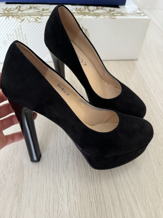 Черные туфли