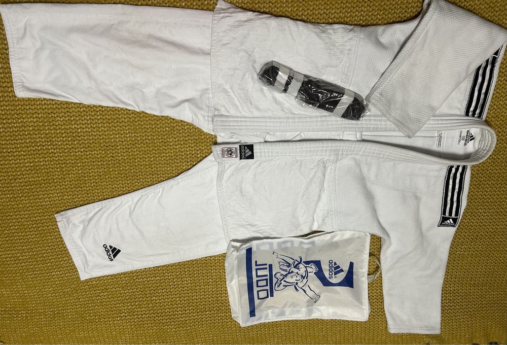 Кимоно для дзюдо