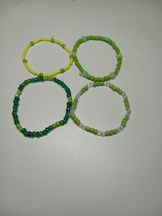 Гривни,пръстени и гердани от мъниста