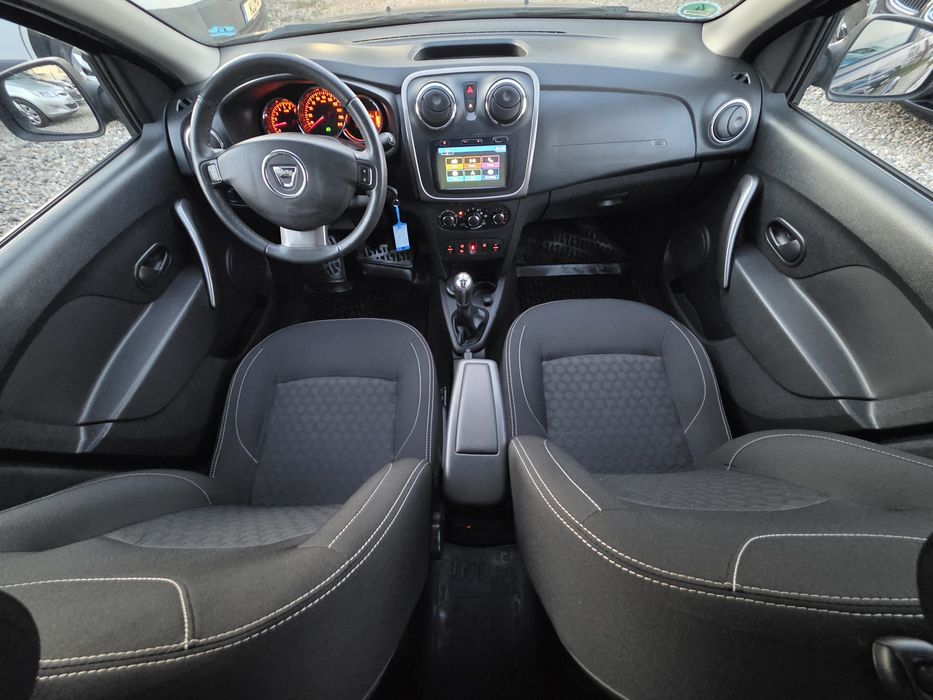 Dacia Logan MCV Laureate 2017
0.9 Benzină Euro 6