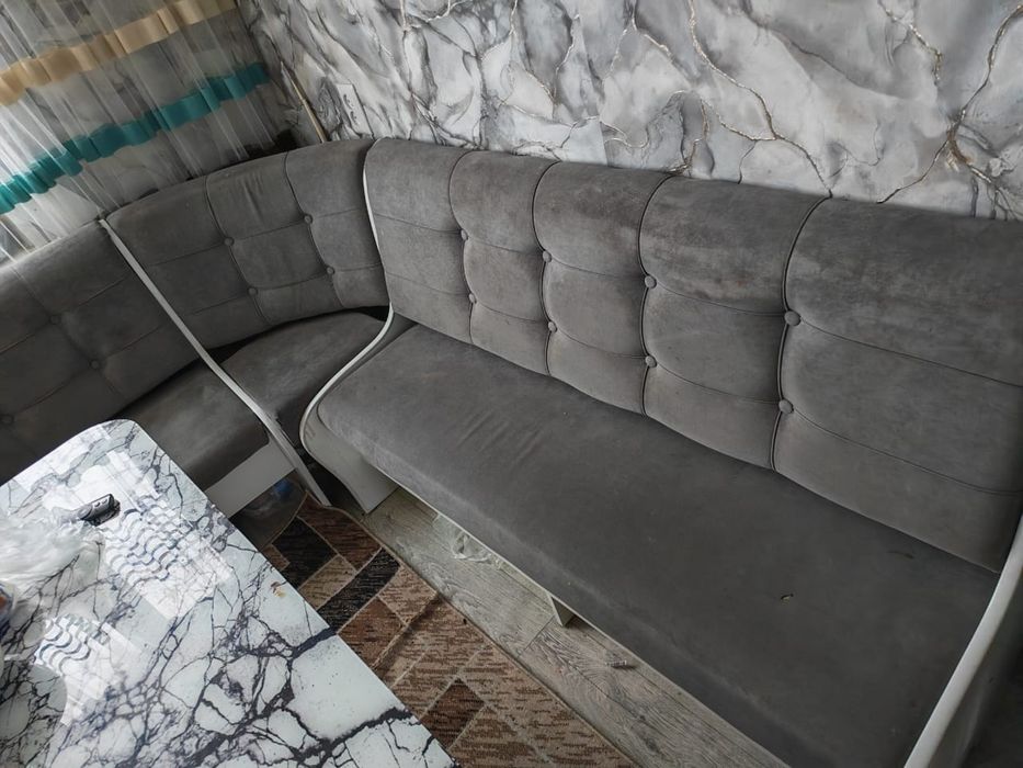 Кухонный уголок .