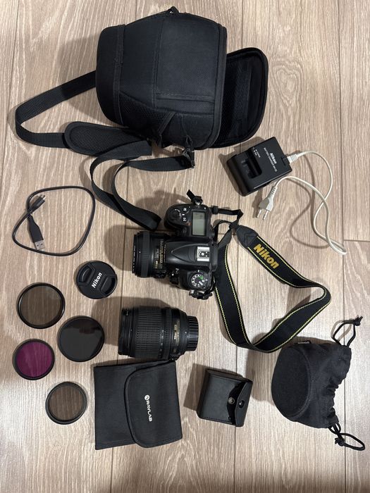 Продается камера Nikon D7000 + 2 объектива и фильтры