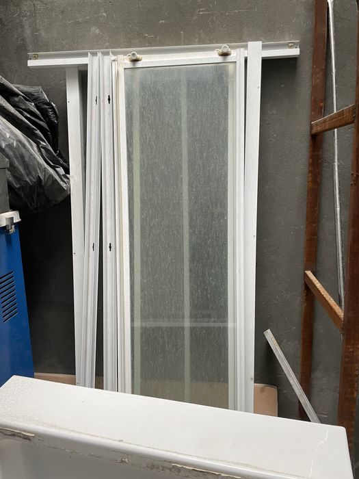 душевая кабина сотилади