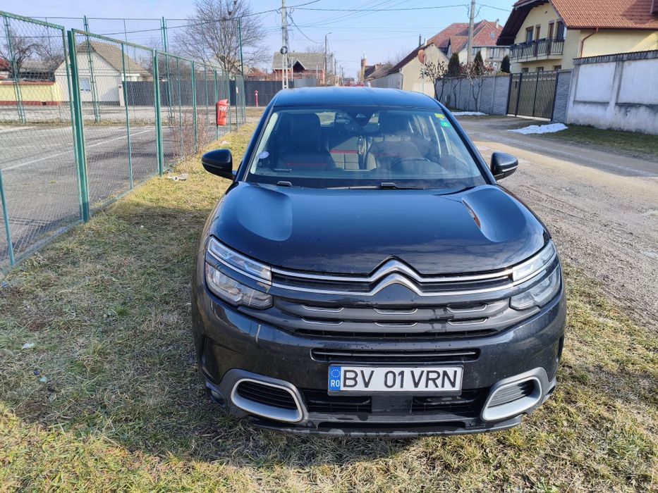 Citroen c5 Aircross plug-in Hybrid
Motor 1.6 181cp

Masina arata