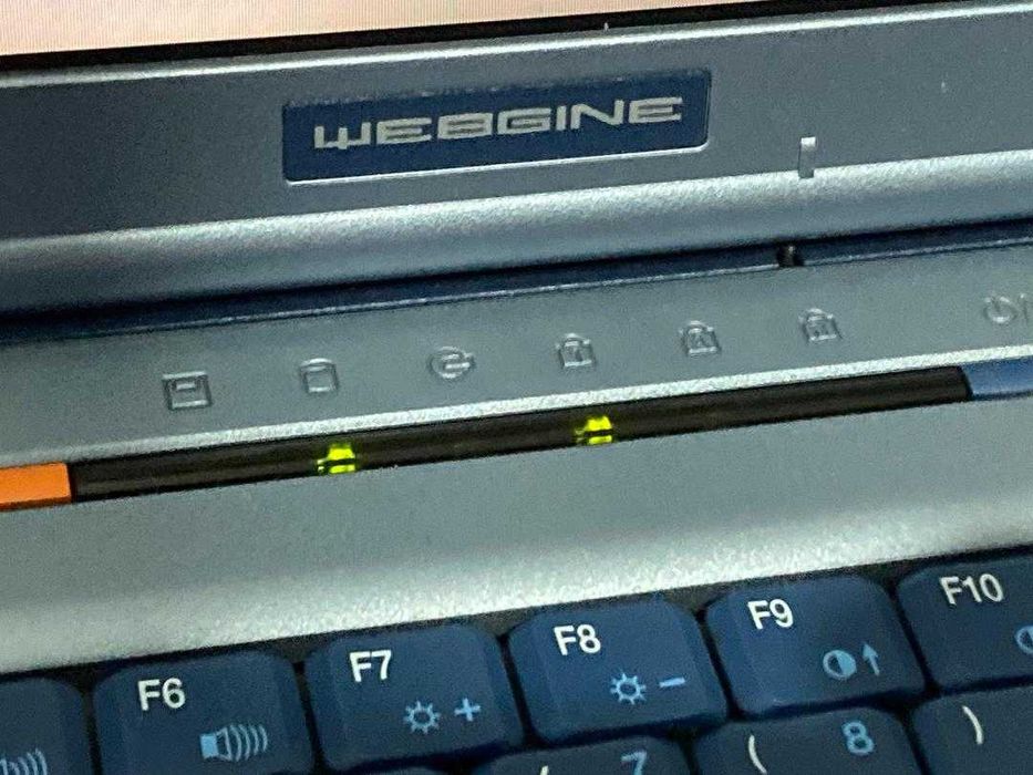 Laptop Retro Webgine NR41C2 – Cu Floppy