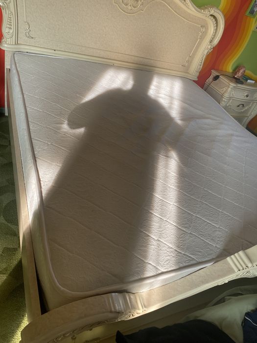 Матрас в хорошем состоянии