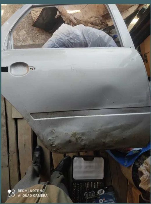 Продам права дверь лада гранта
