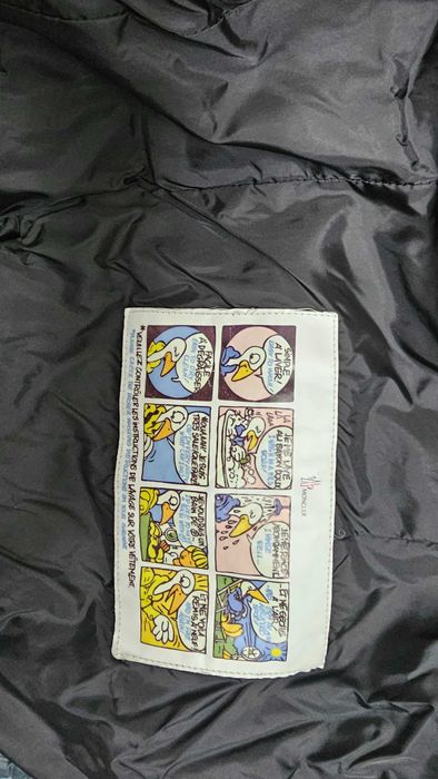 Продавам дамско яке MONCLER