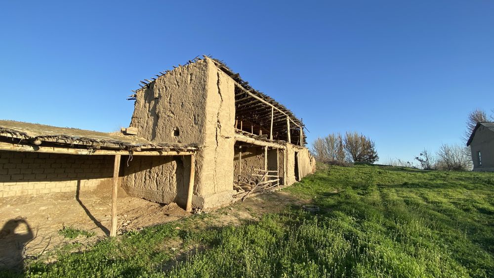 yer sotiladi 18.7 sotix quruq yer