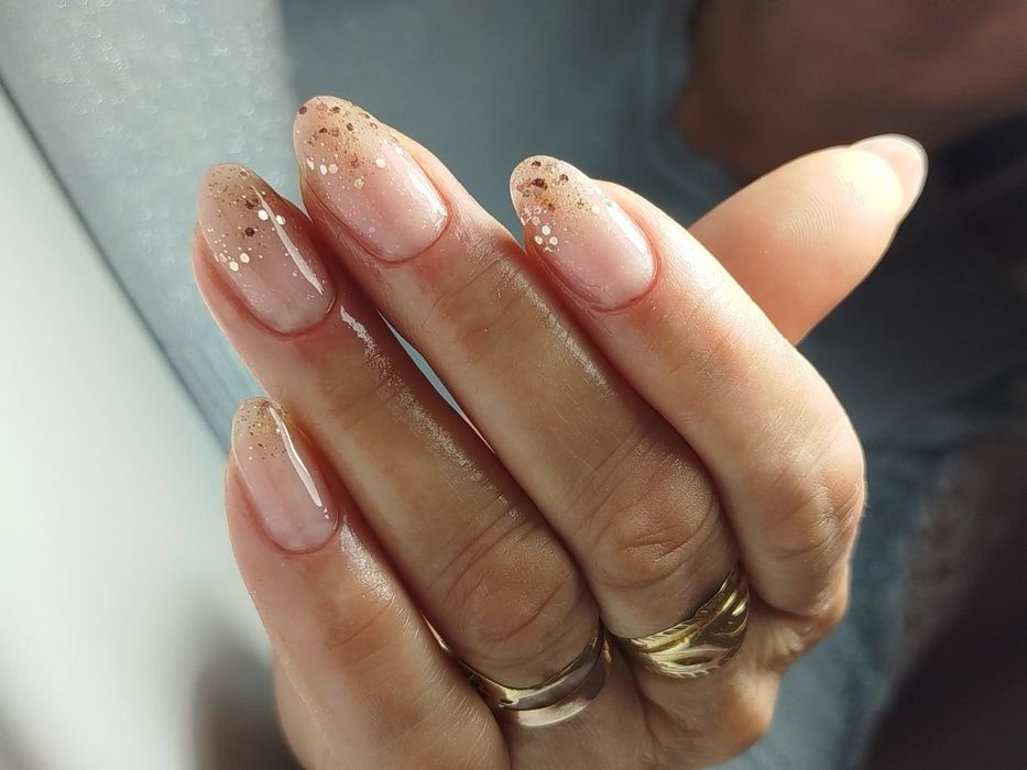 Unghii cu gel Galați