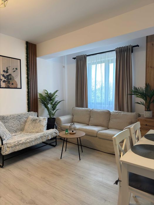 Apartament 2 camere Otopeni centru prima inchiriere.