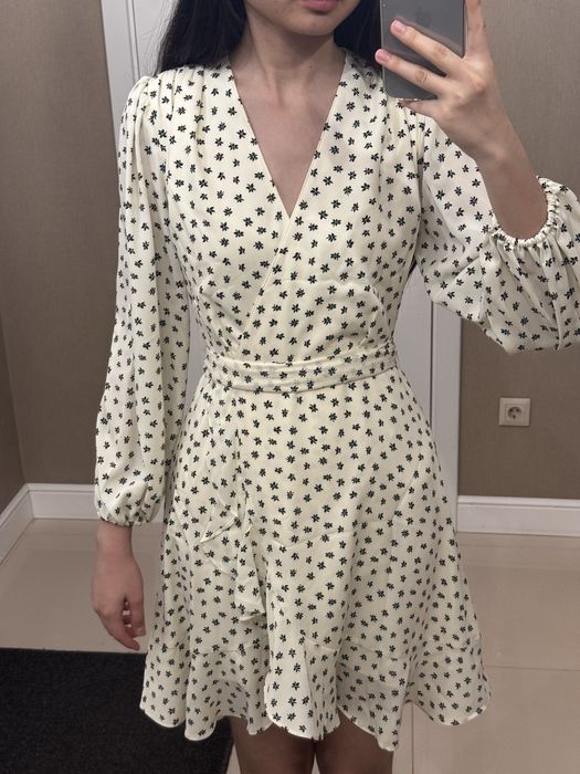 Продам платье бренда Lichi