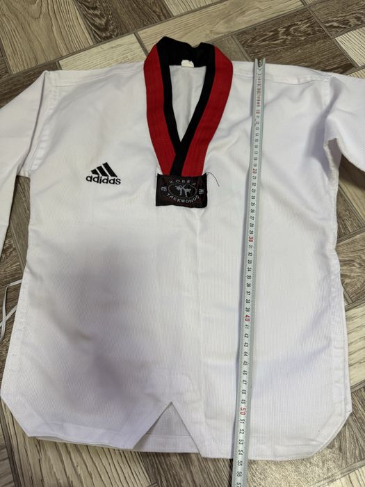 Форма для тхэквондо/таэквондо