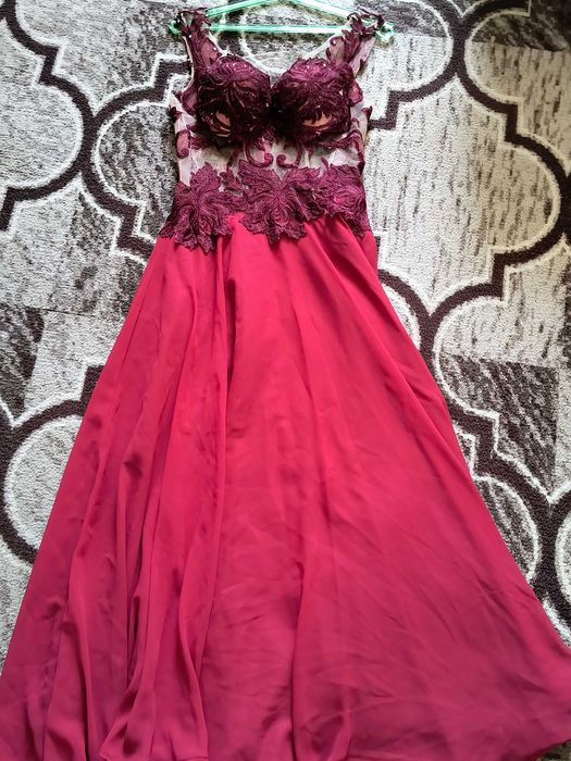 Бална рокля за повече информация на лично