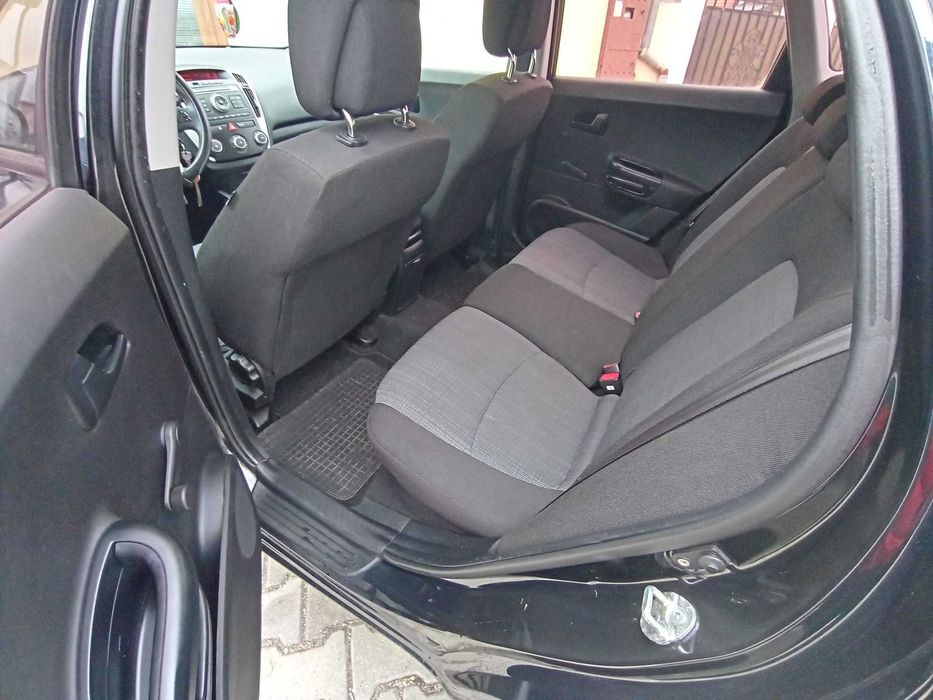 Kia Ceed motor 1.4 benzină 90 cp, 2011 înmatriculată în RO