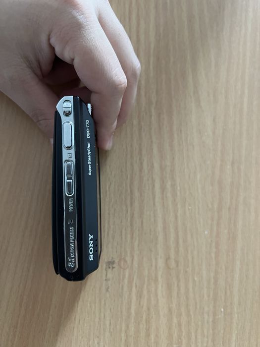 SONY SuperSteadyshot  DSC-T70