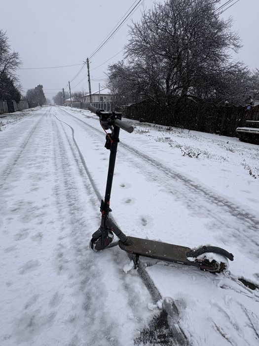 Vand trotineta electrica urgent!