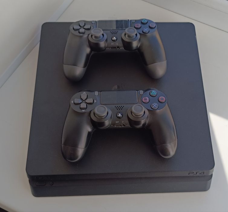 Продам Sony Playstation 4 Slim