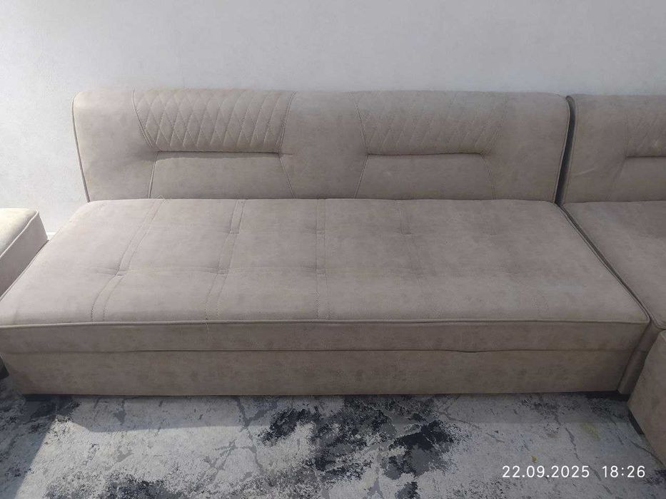 Диван мягкий уголный раскладной и будеть 2х спалный Divan