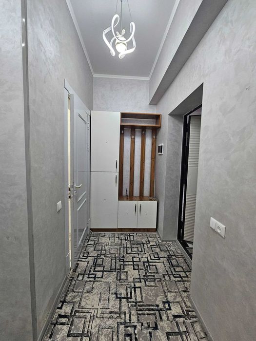 1 хоналик квартира 6 кават  лифтлик дом, горгаз, эски цум, зоомагазин