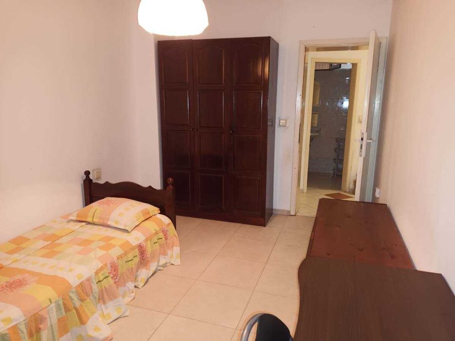 Дава се под наем Тристаен апартамент в Варна, Лятно кино Тракия - 90 кв.м за 510 € - Снимка #5