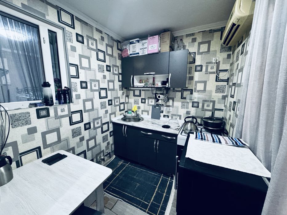 Продается 1 комнатная квартира.Мирзо Улугбекский район.Массив Карасу-6