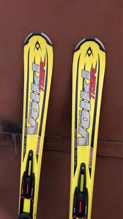 Schiuri Volkl in stare buna