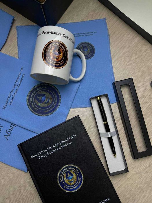 Корпоративные подарки — набор с логотипом компании и гравировкой 4474