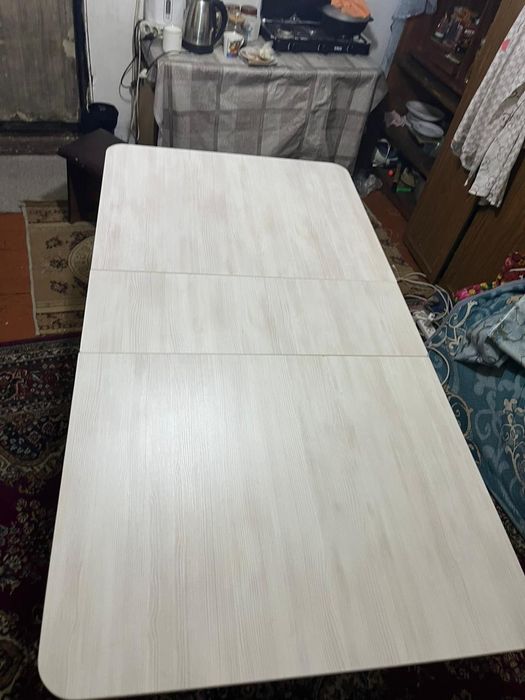 Стол  книжки Новые