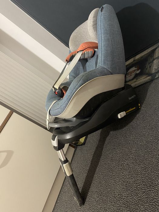 Scaun auto Maxi Cosi + baza cu Isofix