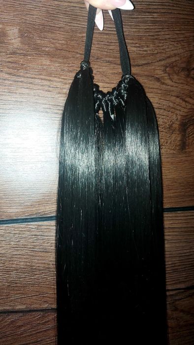 Коса опашка черен цвят