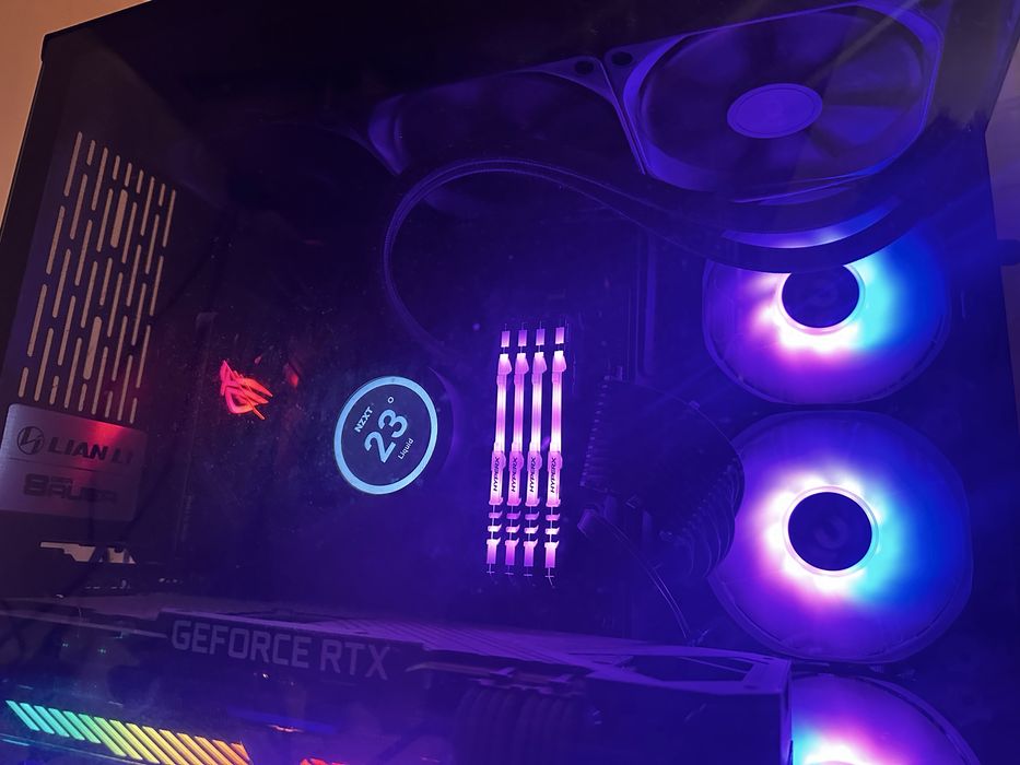 Геймърски PC / Компютър – RTX 3070 | Ryzen 7 | 32GB RAM | SSD