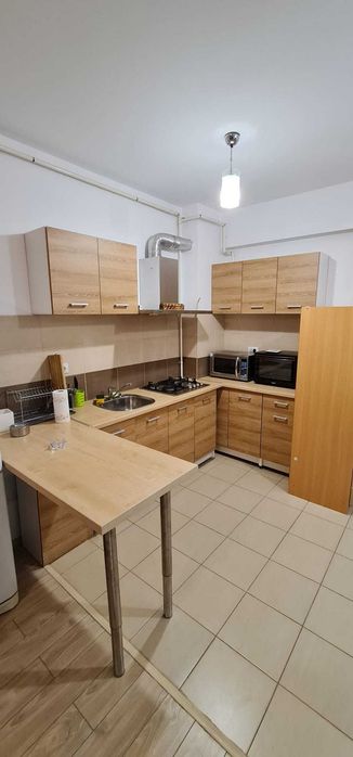 Proprietar Inchiriez ap 2 cam , Militari Res
