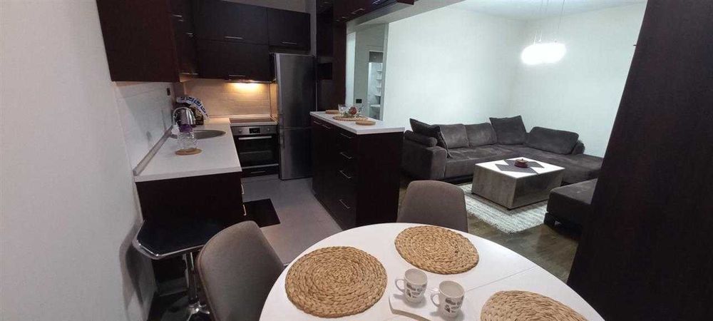 Дава се под наем Тристаен апартамент в Бургас, Меден рудник - зона А - 80 кв.м за 229.5 € - Снимка #2