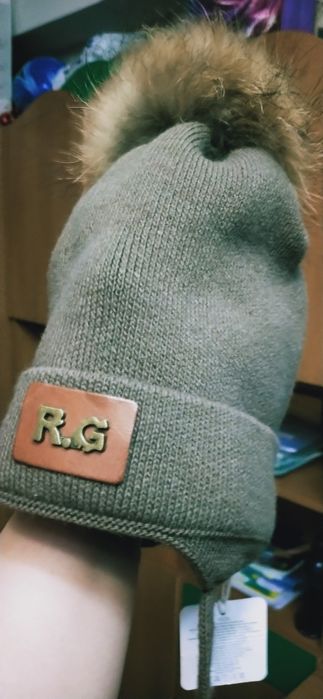 Продам шапку . Новая.