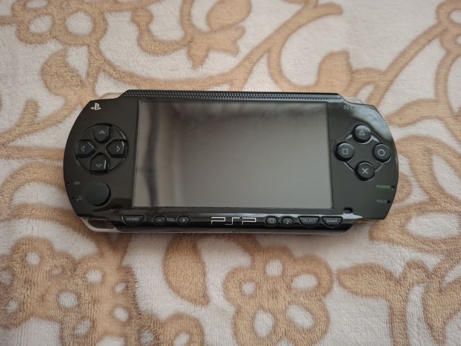 SONY PSP в хорошем состоянии