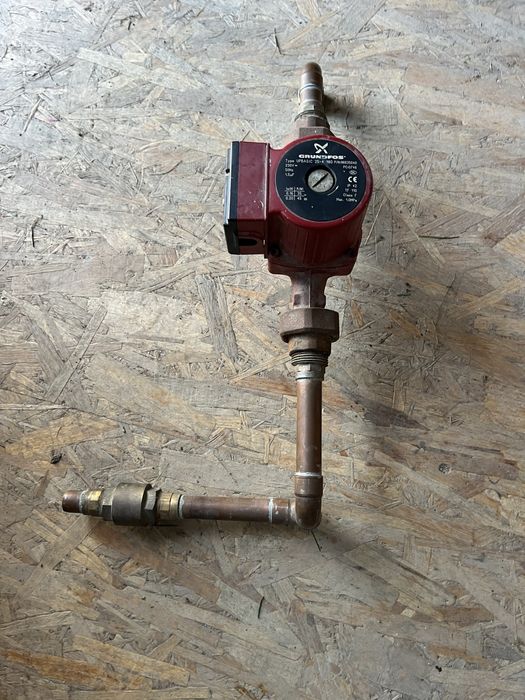 Pompa recirculare Grundfos