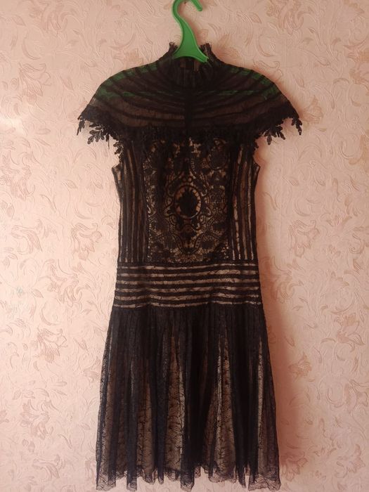 Продаю платье 46 размера