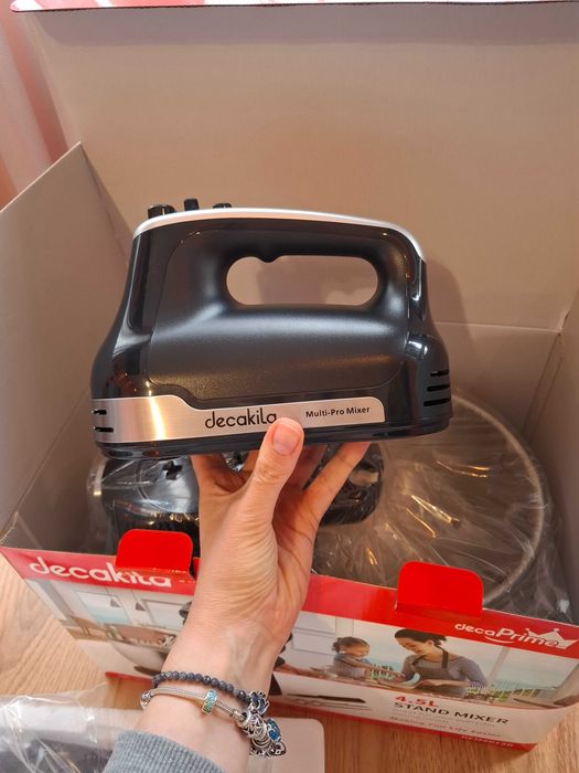 Чисто нов ръчен миксер с купа