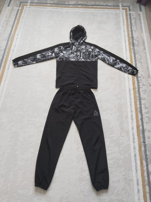 Продаю спортивную одежду