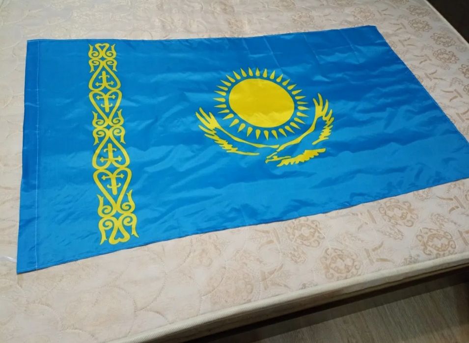 Флаг Казахстана.