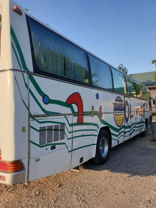 Автобус Mercedes-Benz tez sotiladi