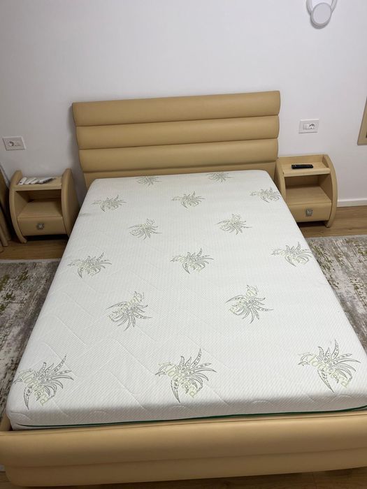 Vand pat cu saltea si noptiere