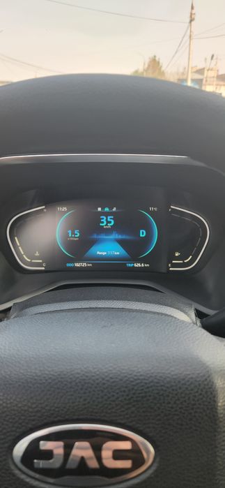 JAC J7  srochniy sotiladi