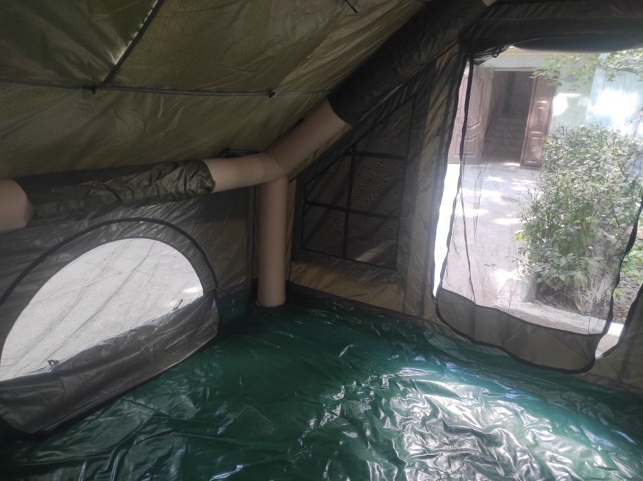 Надувная палатка